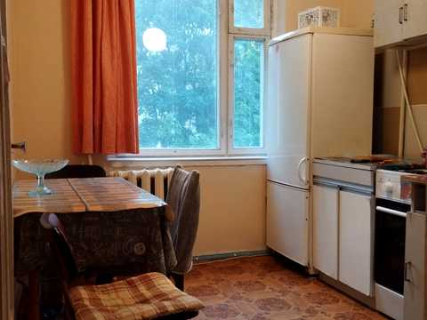 квартира за адресою Князя Ярослава Мудрого просп. (Академіка Глушка), 5б