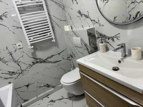 квартира за адресою Залізнична вул., (Будинок 12)