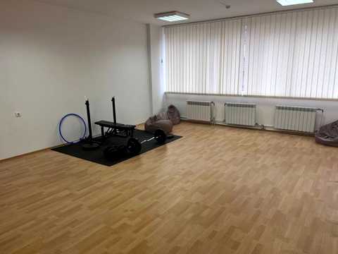 комерційна за адресою Ризька вул., 12