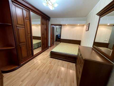 квартира за адресою Академіка Янгеля вул., 10