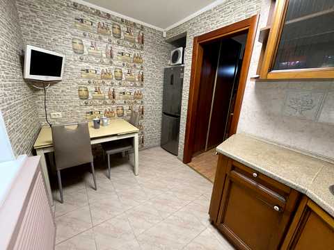 квартира за адресою Академіка Янгеля вул., 10