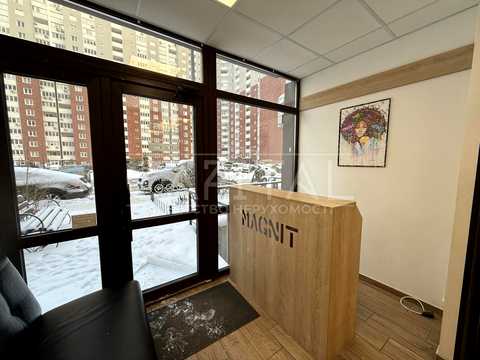 комерційна за адресою Балтійський пров., 23