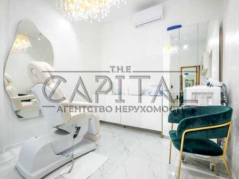 коммерческая по адресу Трускавецкая ул., 1