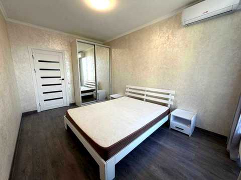 квартира за адресою Салютна вул., 2к8