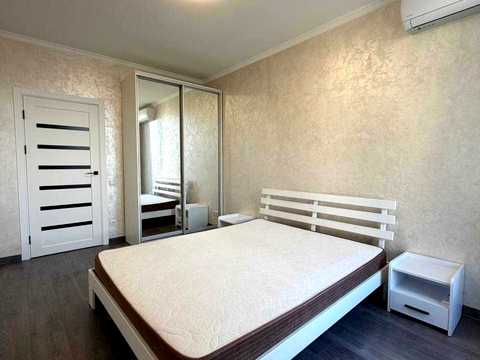 квартира за адресою Салютна вул., 2к8