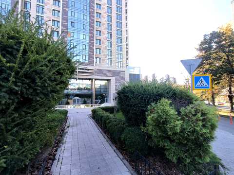паркомісце за адресою Київ, Іоанна Павла II вул. (Патріса Лумумби), 6/1