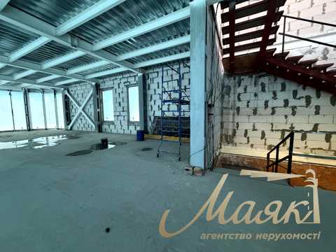 коммерческая по адресу Набережно-Крещатицкая ул., 3