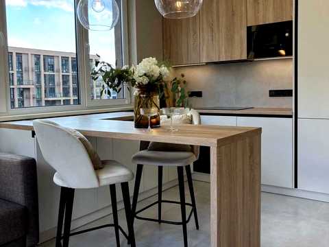 квартира за адресою Салютна вул., 2к19