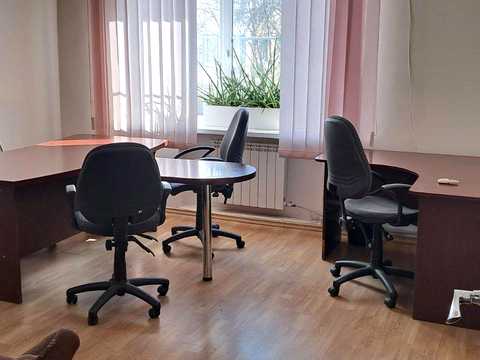 комерційна за адресою Шовковична вул., 7-А