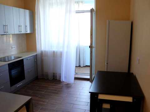квартира за адресою Софії Русової вул., 1