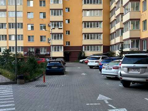 квартира за адресою Бишівська вул., (Будинок 14)
