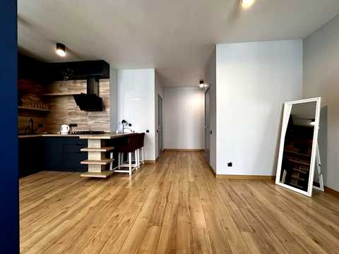 квартира за адресою Юнацька вул., 19