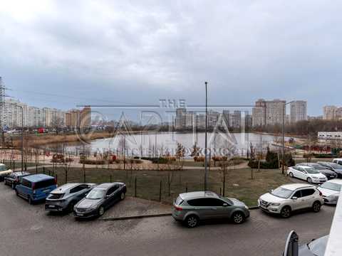 коммерческая по адресу Ревуцкого ул., 40-Б