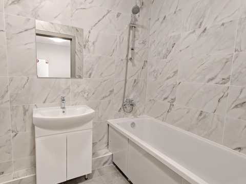 квартира за адресою Петра Дорошенка вул., 44