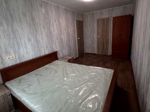 квартира за адресою Соборності вул. (Жовтнева), 74