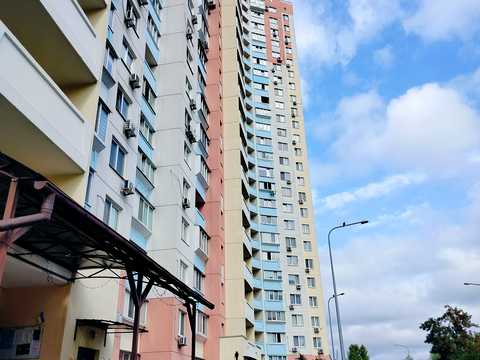 квартира за адресою Милославська вул., 2