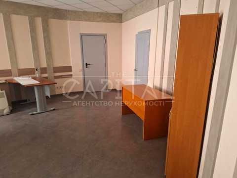 комерційна за адресою Борщагівська вул., 145