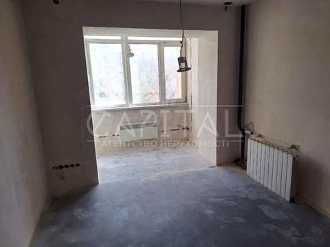 комерційна за адресою Борщагівська вул., 145
