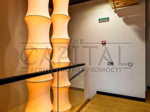 комерційна за адресою Редутна вул., 74