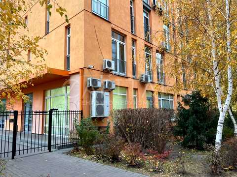 комерційна за адресою Регенераторна вул., 4 к14