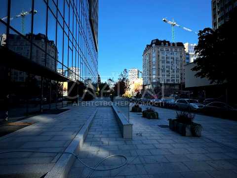 коммерческая по адресу Большая Васильковская ул. (Красноармейская), 91-93