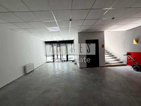 коммерческая по адресу Фрометовская ул., 2 к18-Б