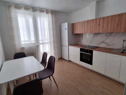 квартира за адресою Ревуцького вул., 40-В