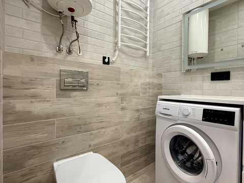 квартира за адресою Салютна вул., 2к8