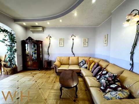 квартира за адресою Дмитрівська вул., 13-А