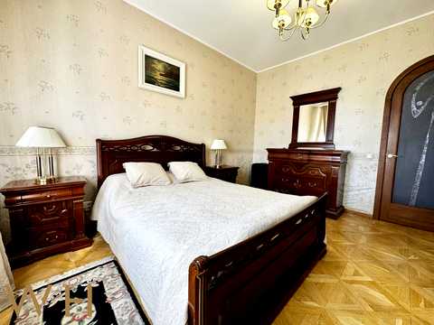 квартира за адресою Дмитрівська вул., 13-А