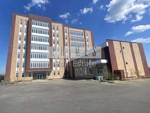 комерційна за адресою Лугова вул., 13Ж