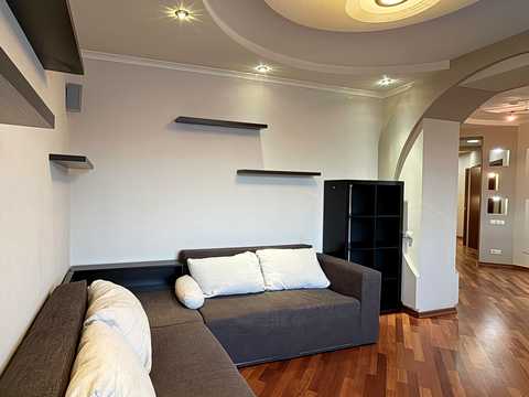 квартира за адресою Срібнокільська вул., 24
