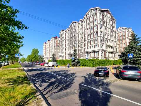 квартира по адресу Дмитрия Луценко ул. (Крейсера "Аврора"), 12