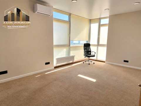 комерційна за адресою Предславинська вул., 44