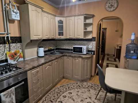 квартира за адресою Героїв Майдану вул. (Червоноармійська), 172