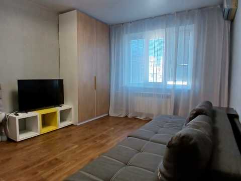 квартира за адресою Тростянецька вул., 5