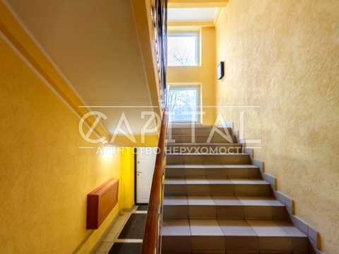 комерційна за адресою Лесі Українки вул., 34