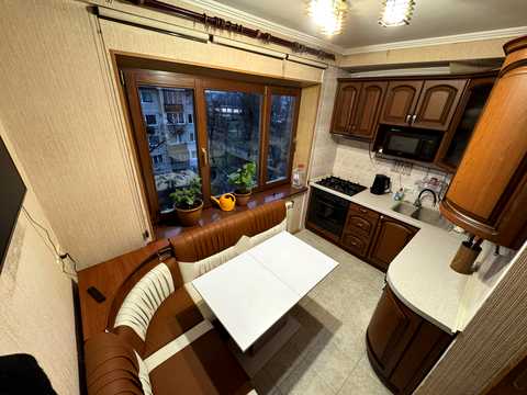 квартира по адресу Строителей ул., 4-А