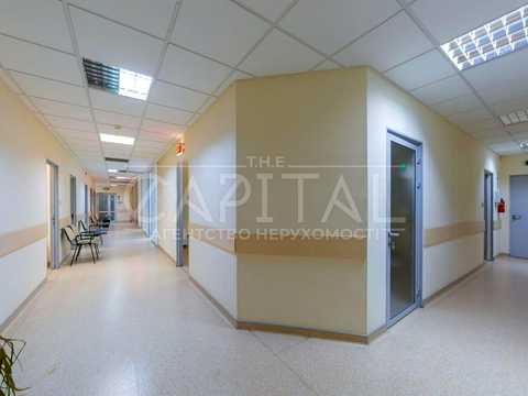 комерційна за адресою Спаська вул., 5