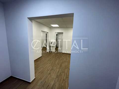 комерційна за адресою Балтійський пров., 3