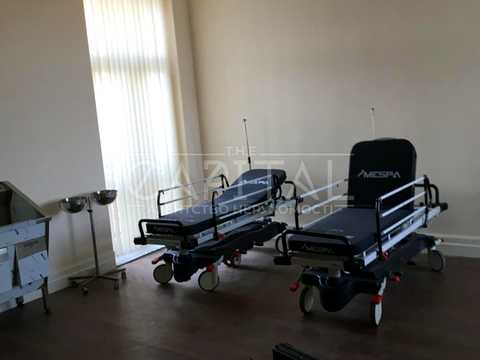 комерційна за адресою Лугова вул., 2/2