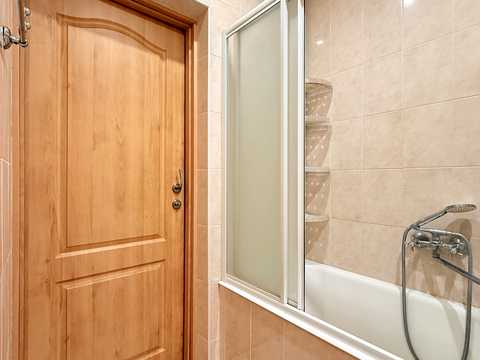 квартира за адресою Феодосійський пров., 14