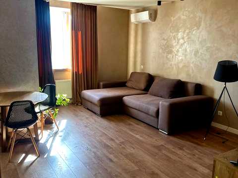 квартира за адресою Набережна вул., 8д