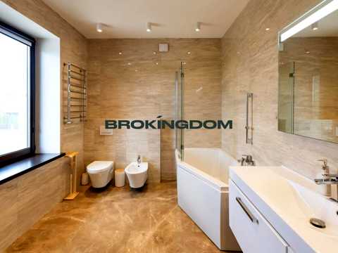 будинок за адресою Абрикосова вул., 8