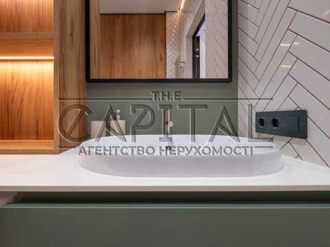 квартира за адресою Салютна вул., 2к20