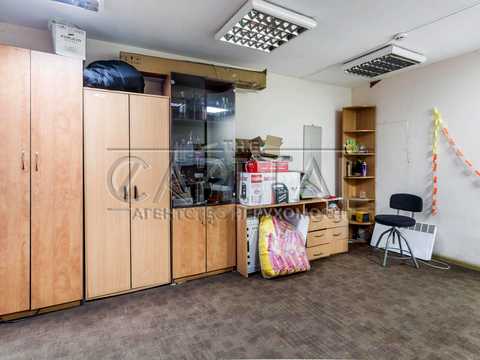 комерційна за адресою Київ, Володимирська вул., 73