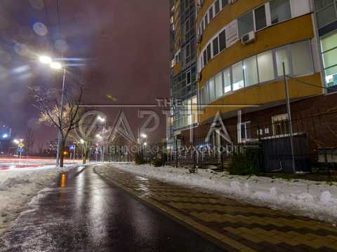 комерційна за адресою Юрія Шумського вул., 5