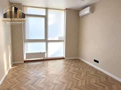 комерційна за адресою Джона Маккейна вул. (Івана Кудрі), 1-Б