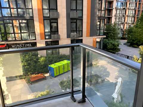 комерційна за адресою Джона Маккейна вул. (Івана Кудрі), 1-Б