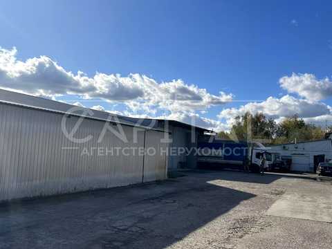 комерційна за адресою Соборна вул., 1